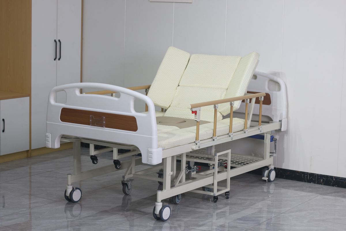 wheelchairnursing-bed-IMG_2611.JPG