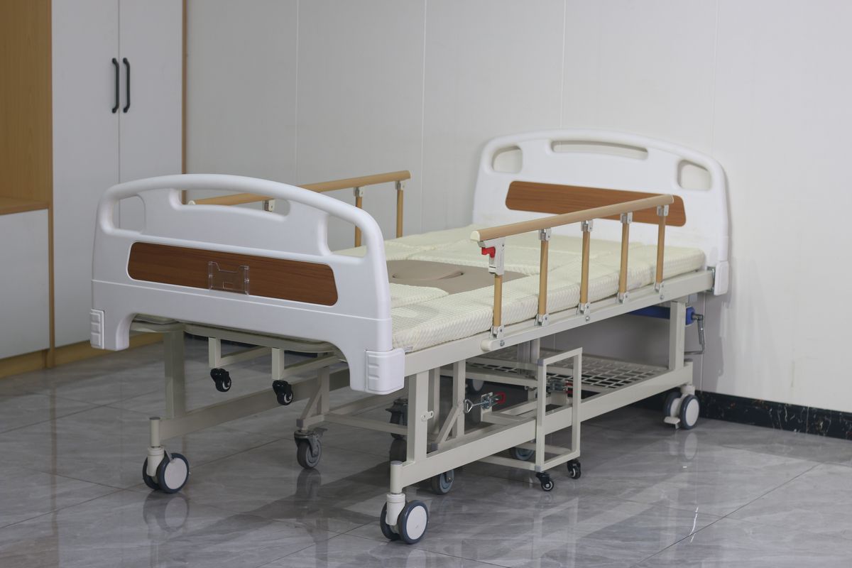 wheelchairnursing-bed-IMG_2609.JPG
