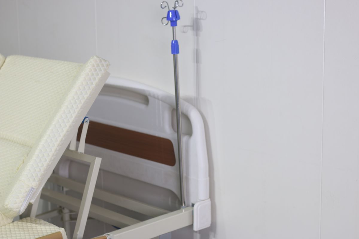 wheelchairnursing-bed-IMG_2632.JPG
