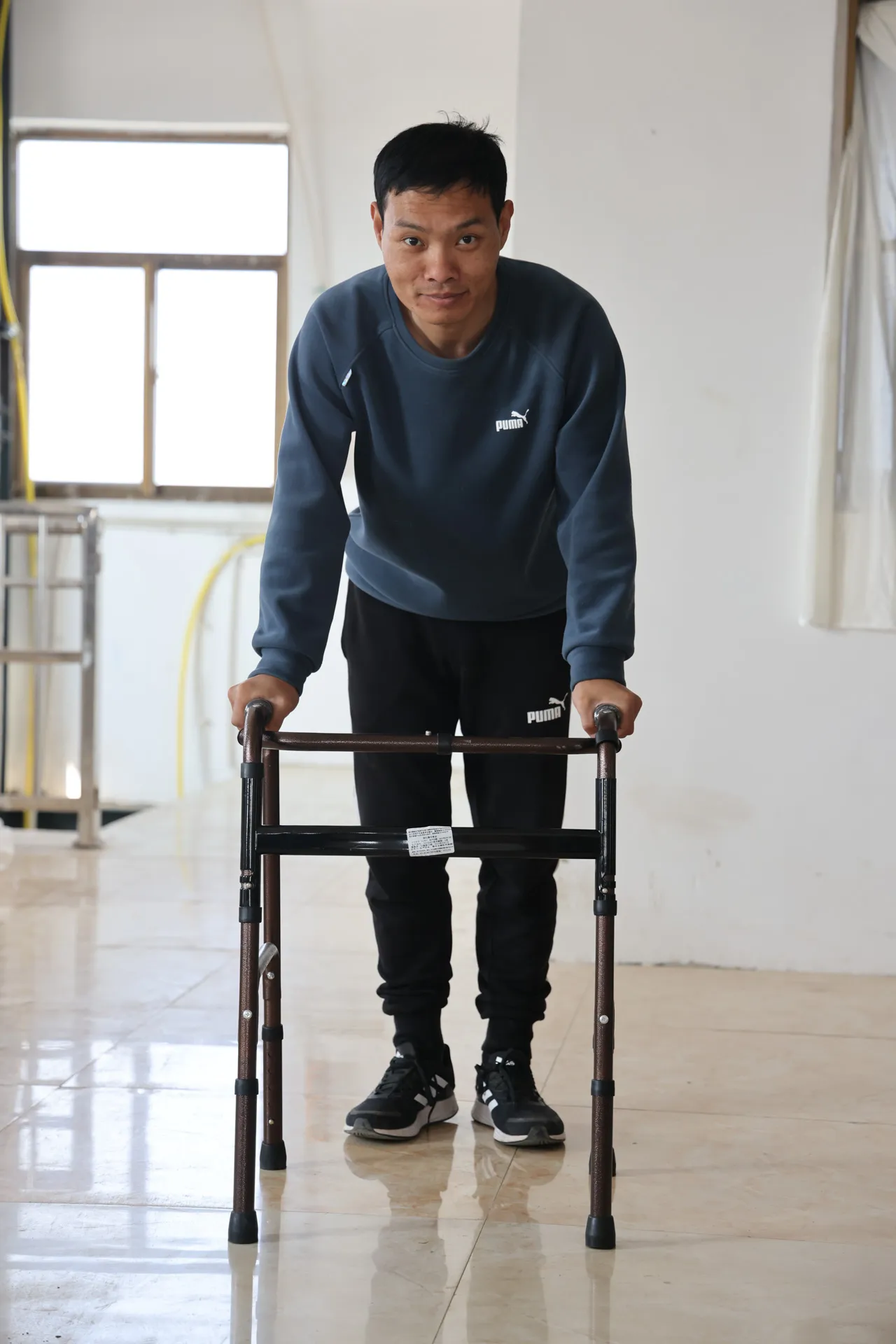 高档折叠扭动助行器（古铜色 铝合金）